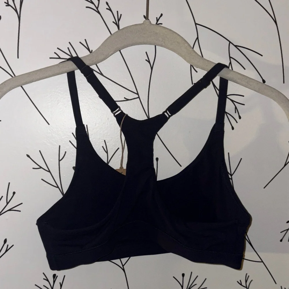 SKIMS Fits Everybody Scoop Bralette - Picture 3 of 6